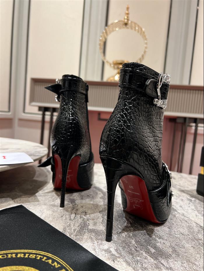 20251128173147811 390